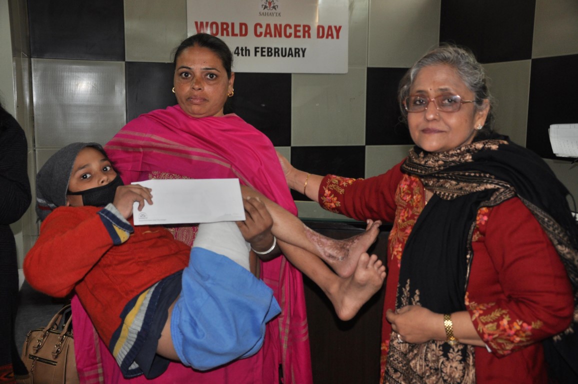 World Cancer Day: Sahayta Charitable Welfare Society releases financial aid to needy patients