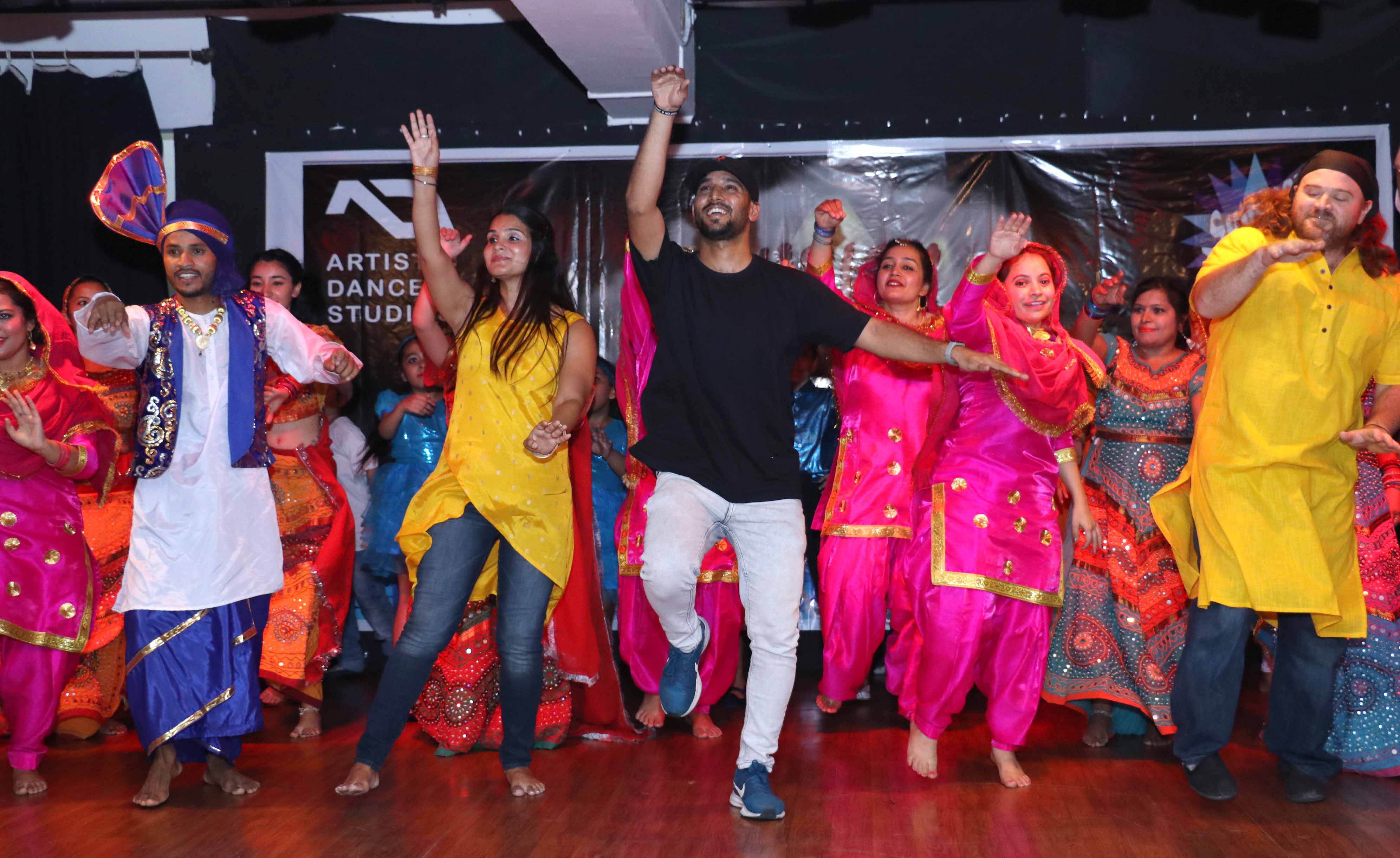 Fusion Naach witnesses enthralling performances by all age groups