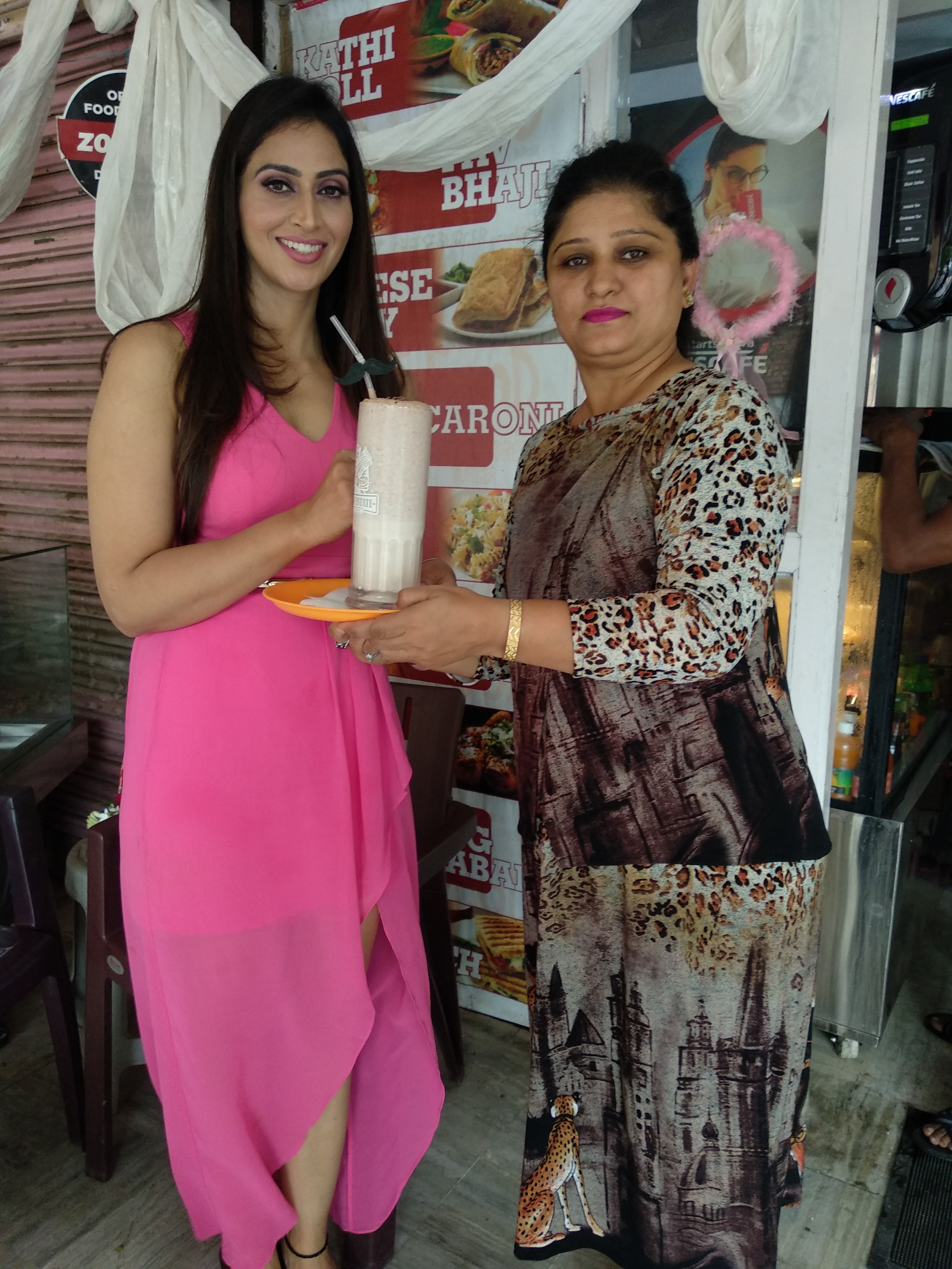 Samaira Sandhu visits Gauri Foods