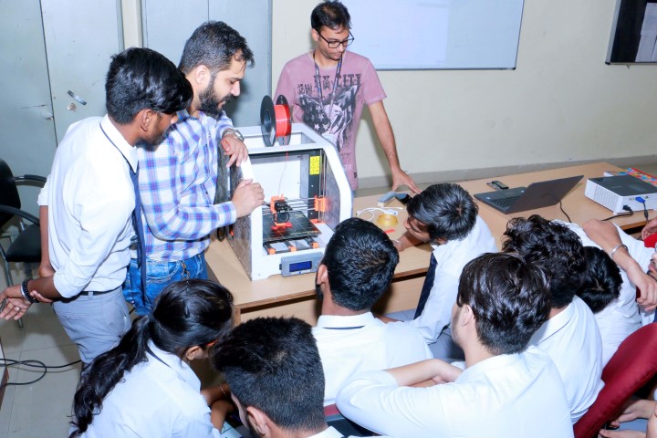 CGC, Jhanjeri  organised career oriented Workshop on 3-D Printing