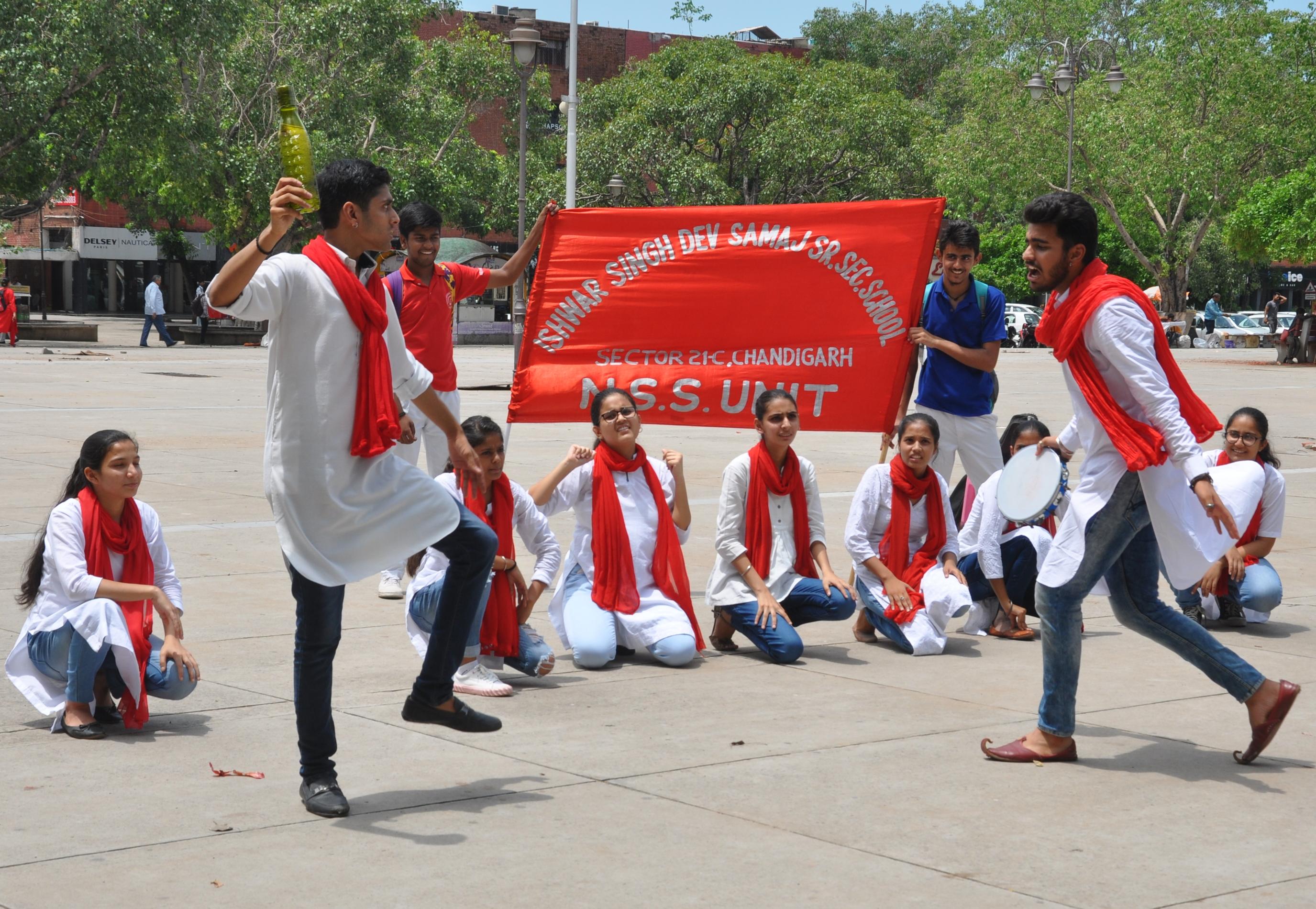 I S Dev Samaj School students stage street play on 'Water Conservation'