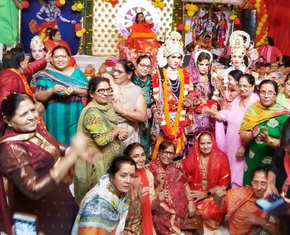 Devotees enjoyed the marriage ceremony of Shri Ram Janaki