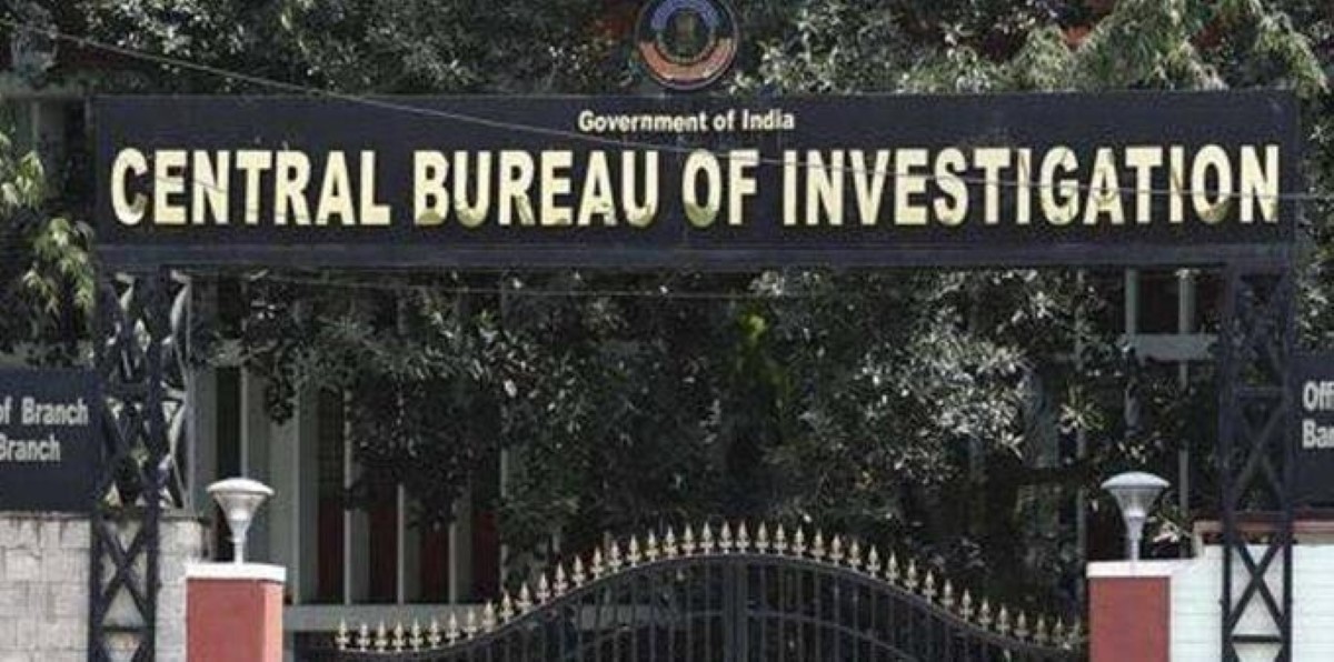 CBI raids 3 locations in TN's Vellore in 2019 cash for votes case