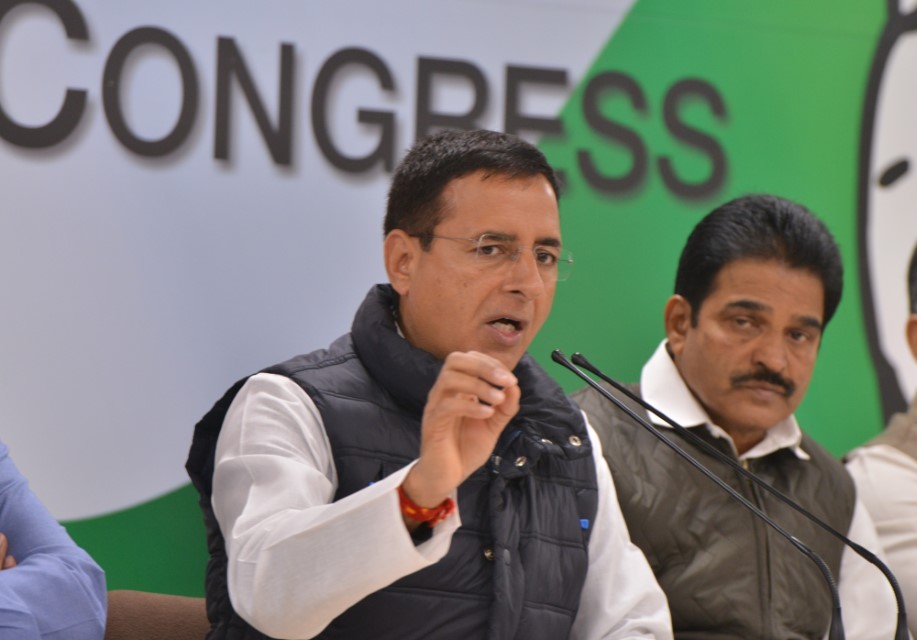 Farm bills govt's conspiracy: Congress