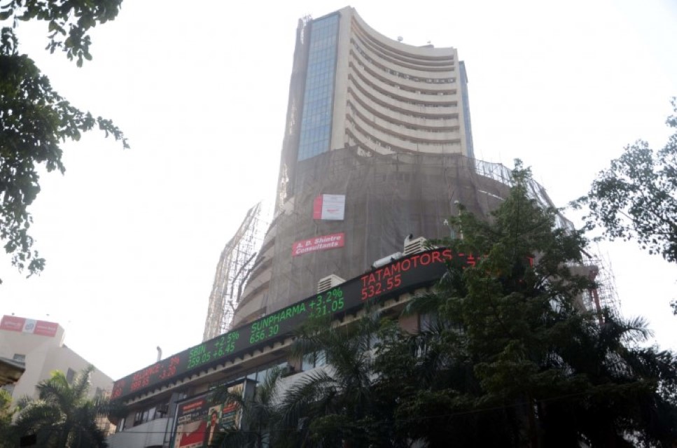 Sensex, Nifty end in red amid volatility, Bharti Airtel down 8%