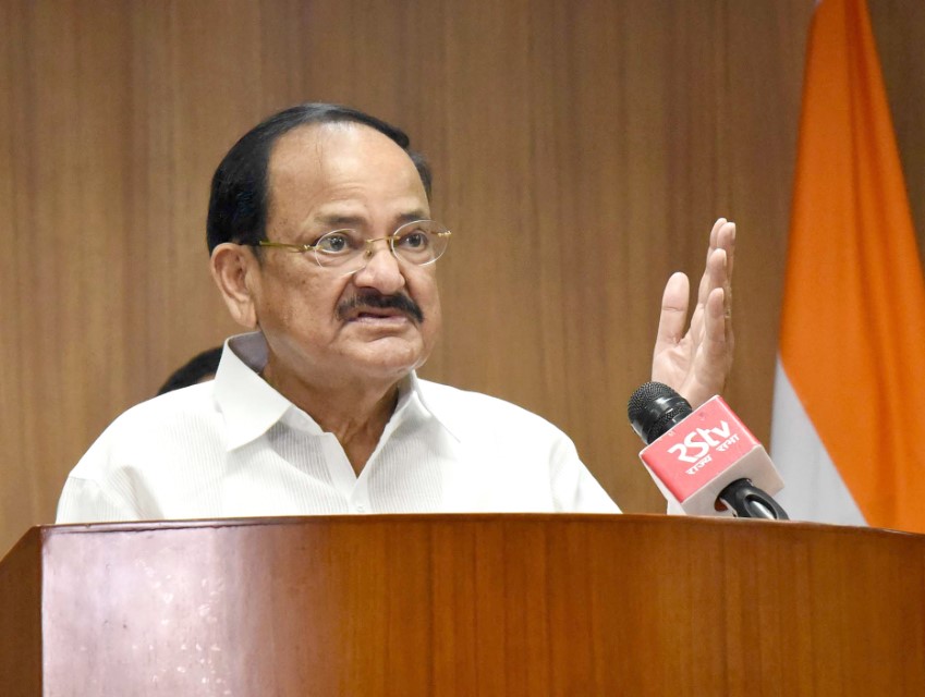 Venkiah Naidu tests Covid-19 