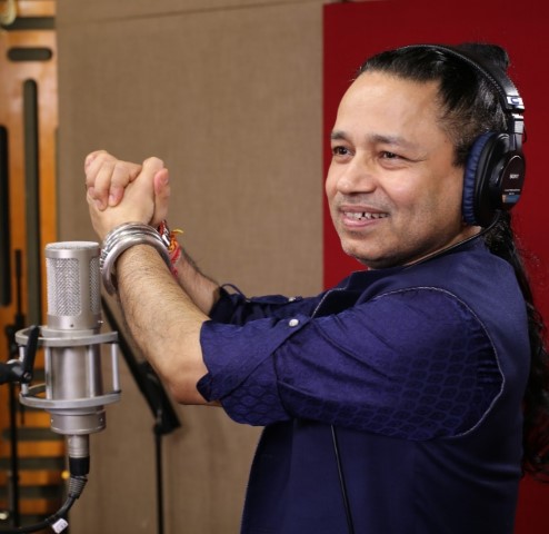 Rural kids get a chance to sing with Kailash Kher