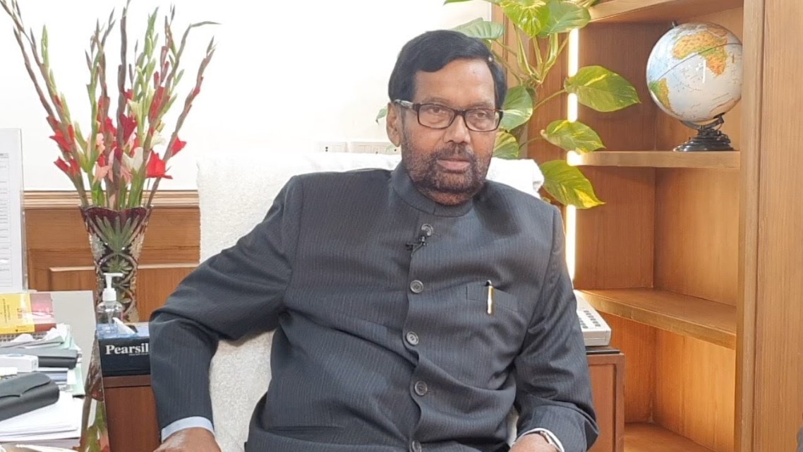 Ram Vilas Paswan passes away in Delhi hospital, condolences pour in