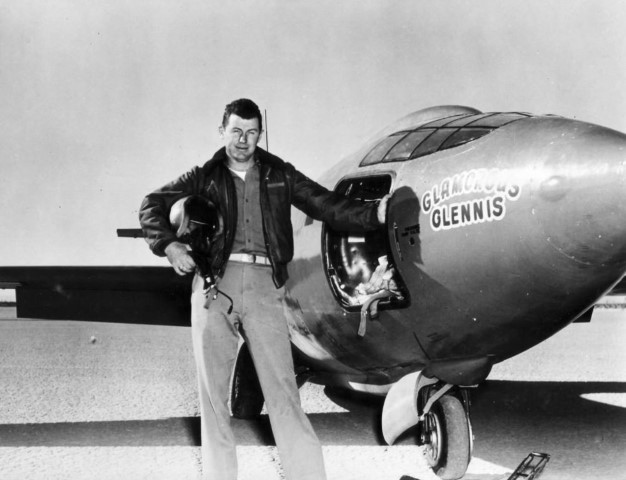 Chuck Yeager first person to fly at speed of sound dies at 97