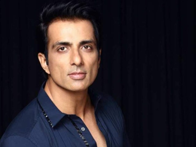 Sonu Sood partners with Spice Money to digitally&financially empower over 1cr rural entrepreneurs