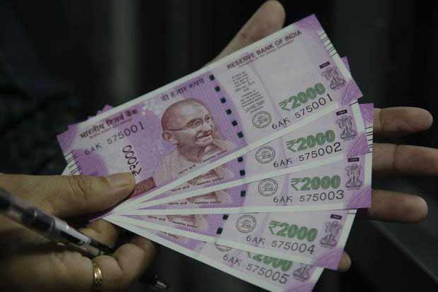 Rupee Slips 6 Paise To 72.41 Against US Dollar In Early Trade