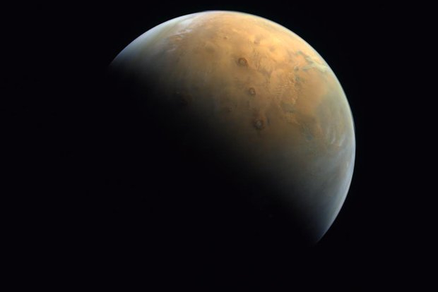 UAE probe sends first image of Mars to national space agency