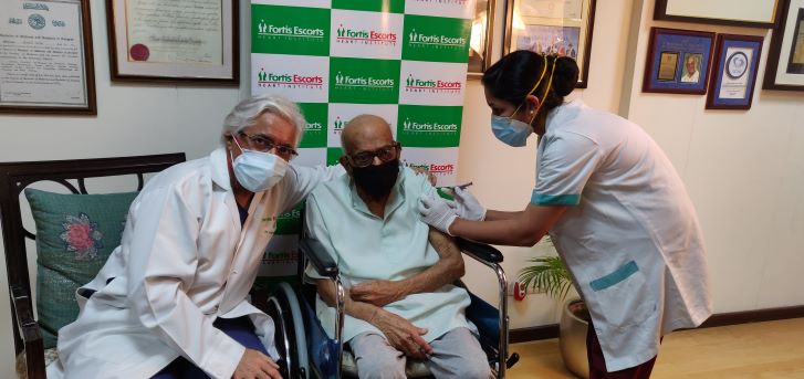 107-year-old male becomes oldest person in India to get COVID vaccination at Fortis Escorts Heart Institute