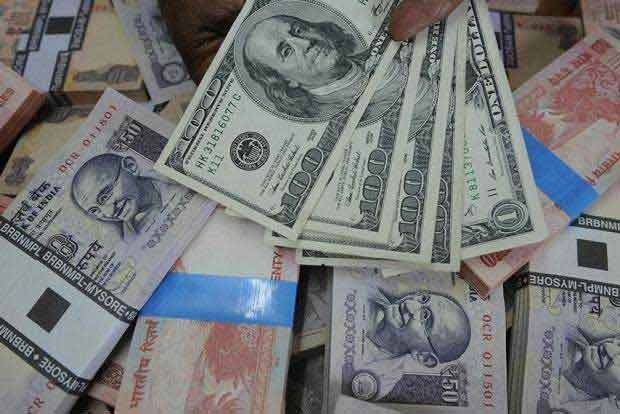 India’s forex reserves surge by USD 689 million to USD 584.55 billion