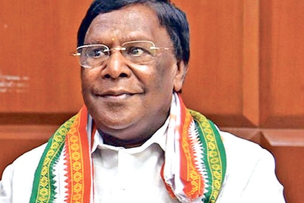 Statehood key issue says Narayanasamy and rules himself out of CM race