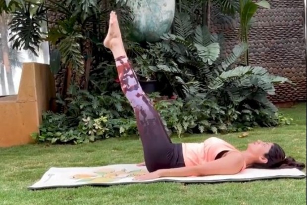 Shilpa Shetty shares a yoga asana