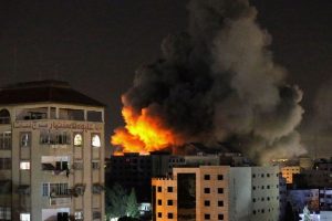 Israel strikes kill senior Hamas commander Palestinians fire rockets