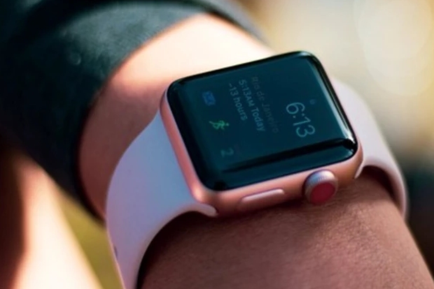 Future Apple Watch models could feature body temperature blood glucose sensors