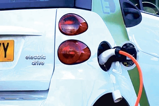 90 pc Indian consumers ready to pay premium for EV: Survey