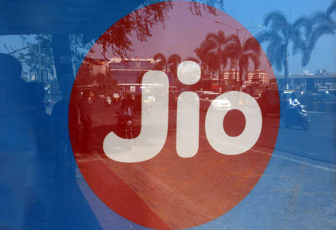 Jio Q1 net profit rises 45 per cent to Rs 3651 crore