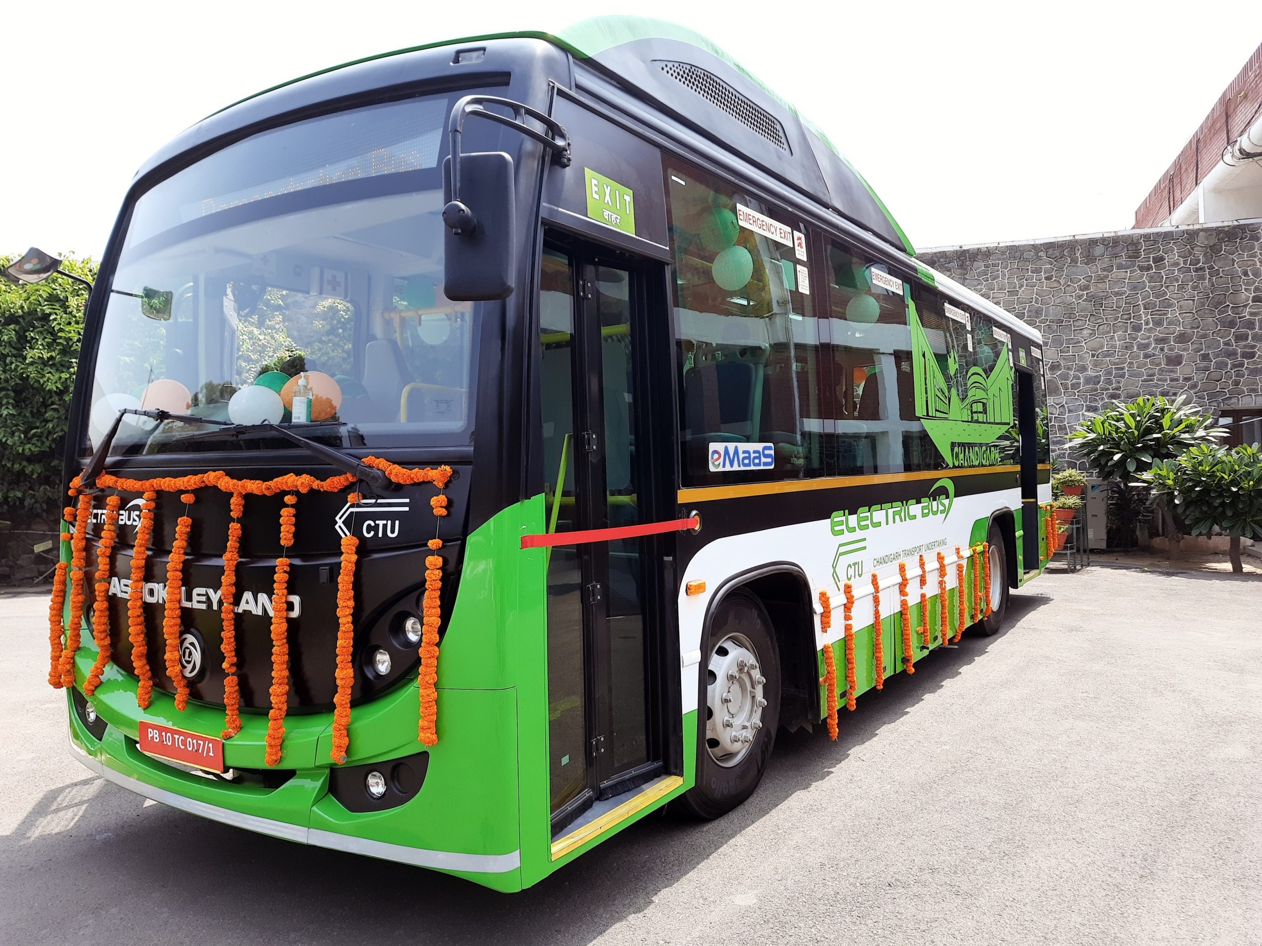 Governor of Chandigarh flags off the City’s First Ever Electric Bus by Ashok Leyland