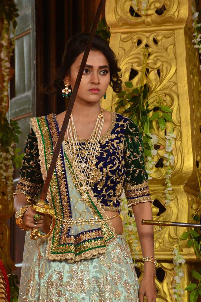 Why is Tejasswi Prakash flirting with Bigg Boss on 'Big Boss Season 15'?