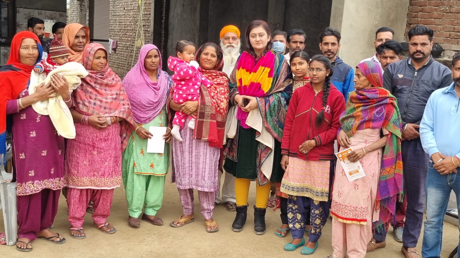 BJP leader's wife visits border villages of Punjab ahead of PM’s rally in Ferozepur