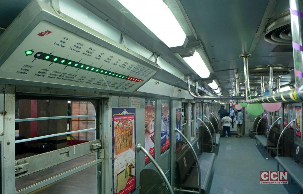 Masks disappear in Kolkata Metro, doctors worried