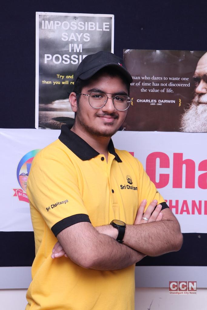 Sri Chaitanya’s Student Arpit Narang gets AIR​ 7​ in NEET 2022