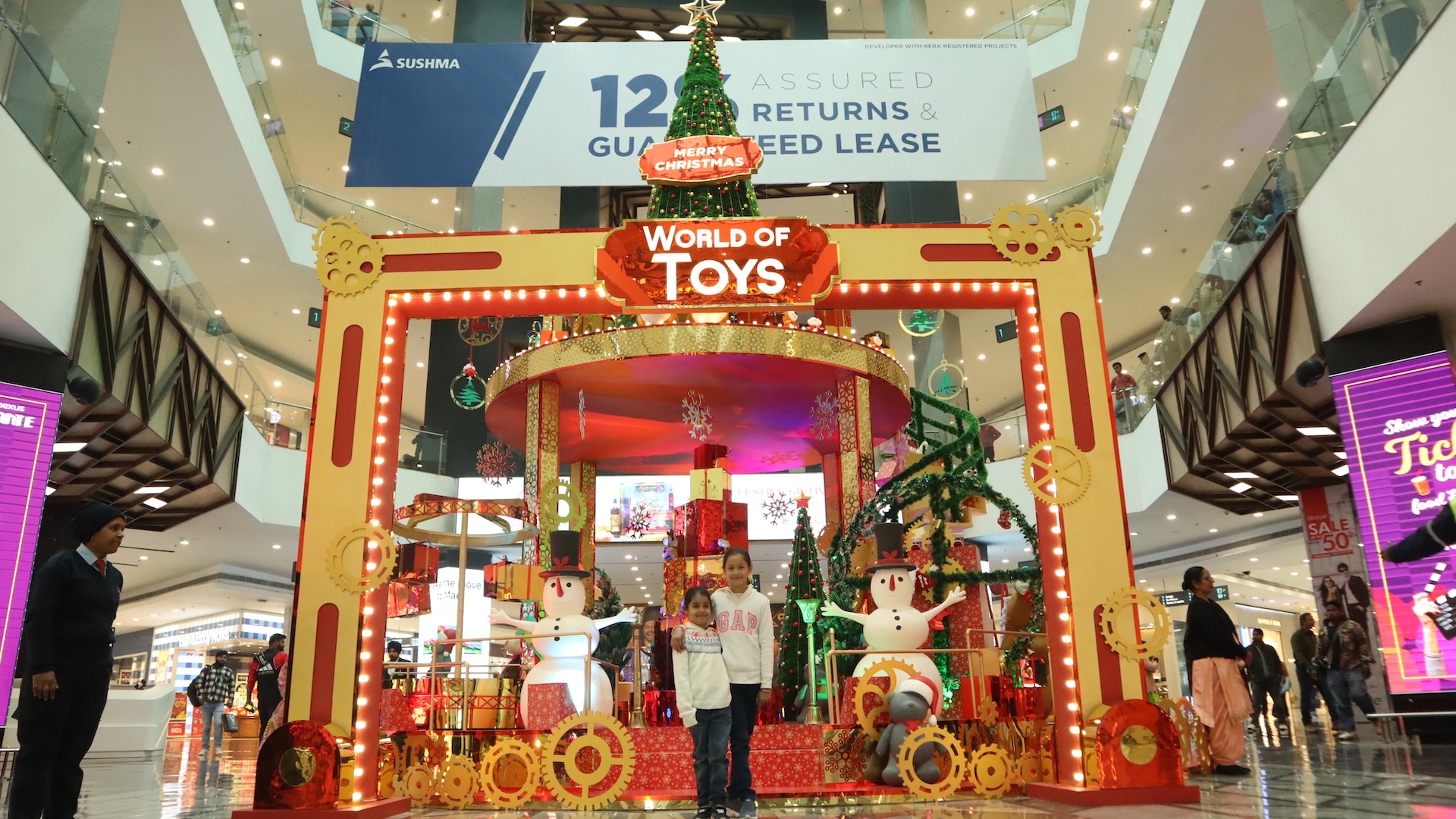 Nexus Elante Mall Unveils Enchanting Christmas Decor & End of Season Sale