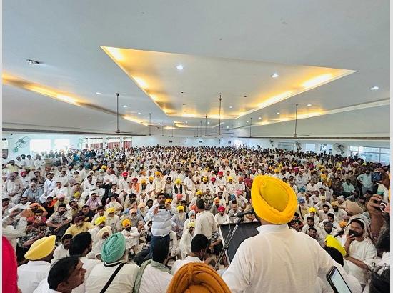 AAP Bathinda Lok Sabha candidate Gurmeet Singh Khudian getting good response in Mansa district