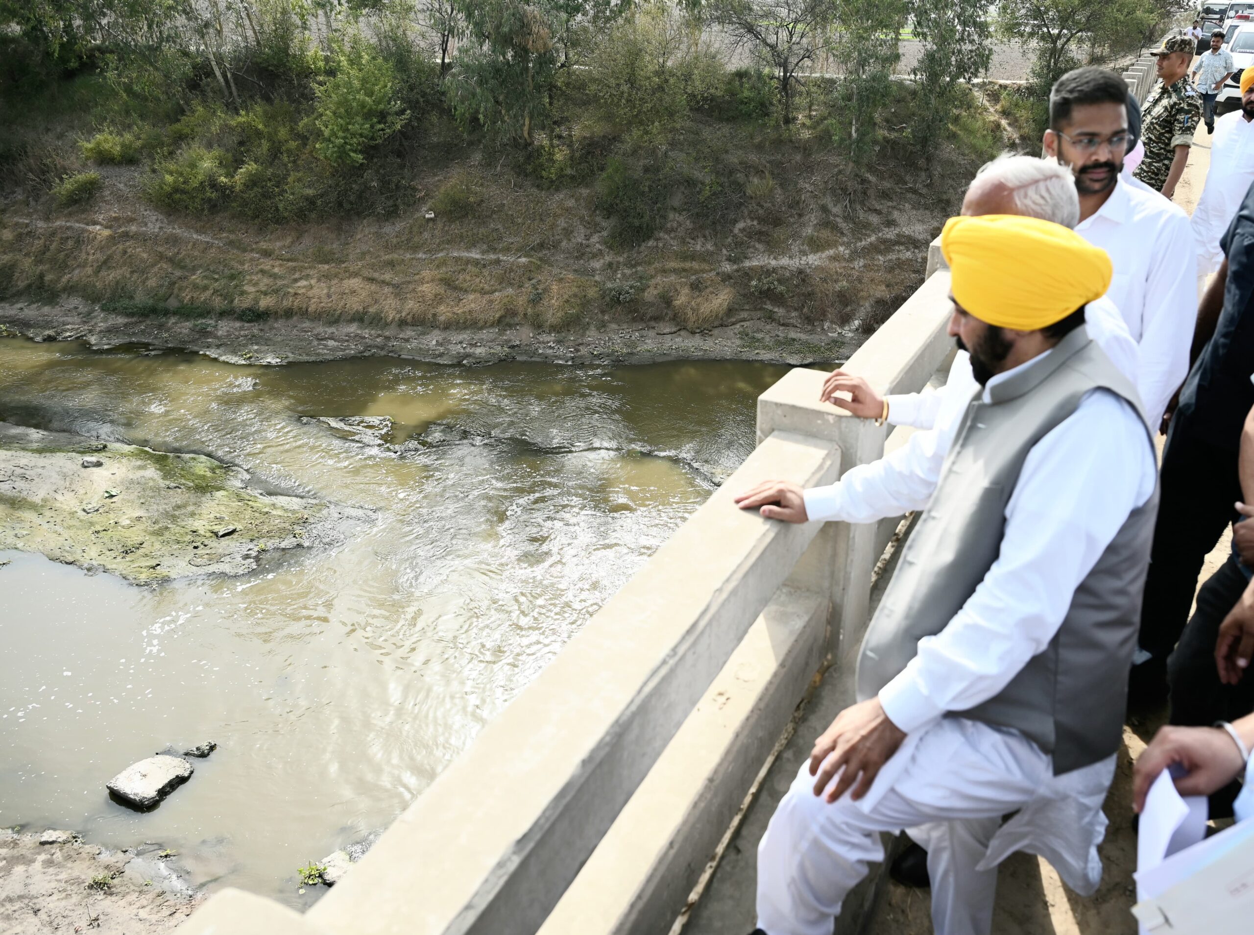 CM assesses ongoing flood protection works along with river Ghaggar