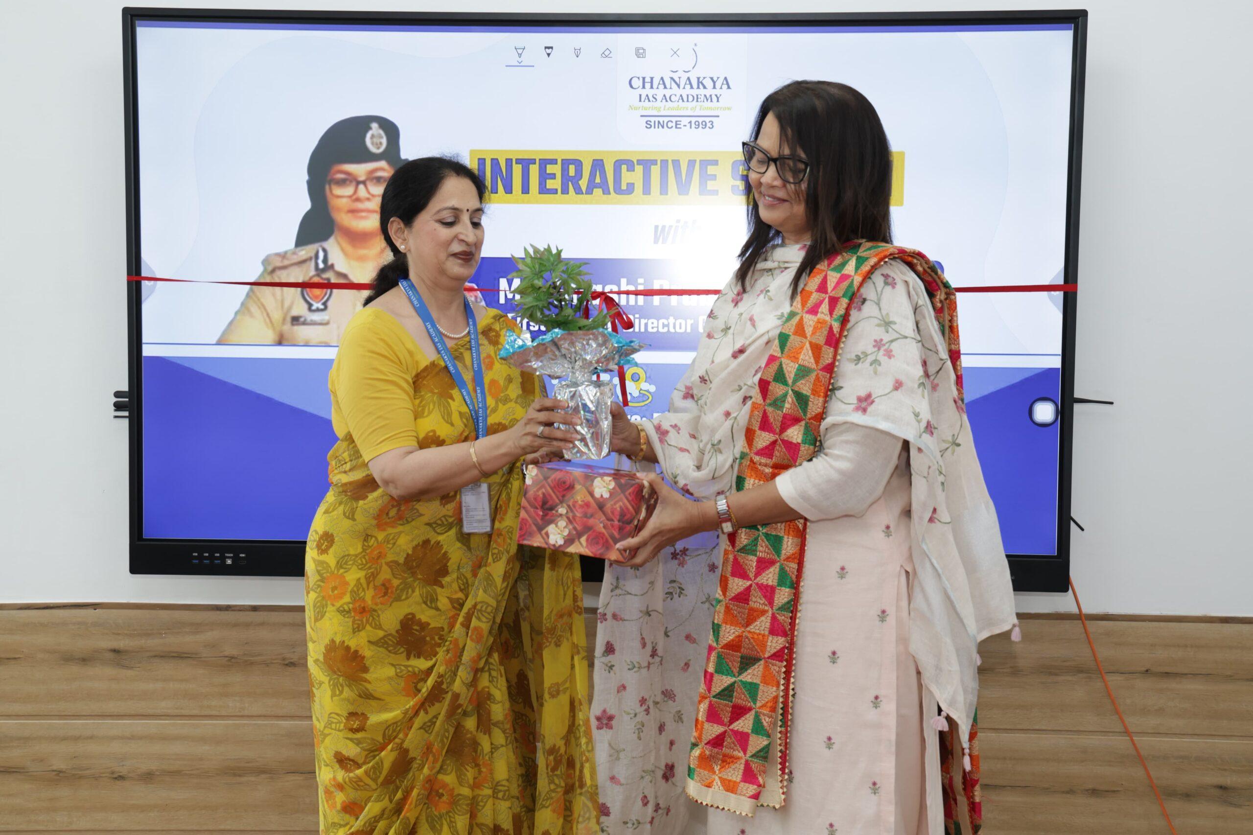 Punjab DGP Shashi Prabha Dwivedi inaugurates extension branch of Chanakya IAS Academy, Chandigarh   