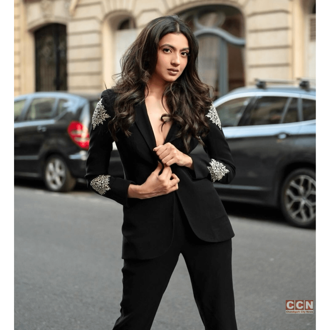 3 Unique Blazer & Saree Inspired Outfits to Elevate Your Style Game This Diwali