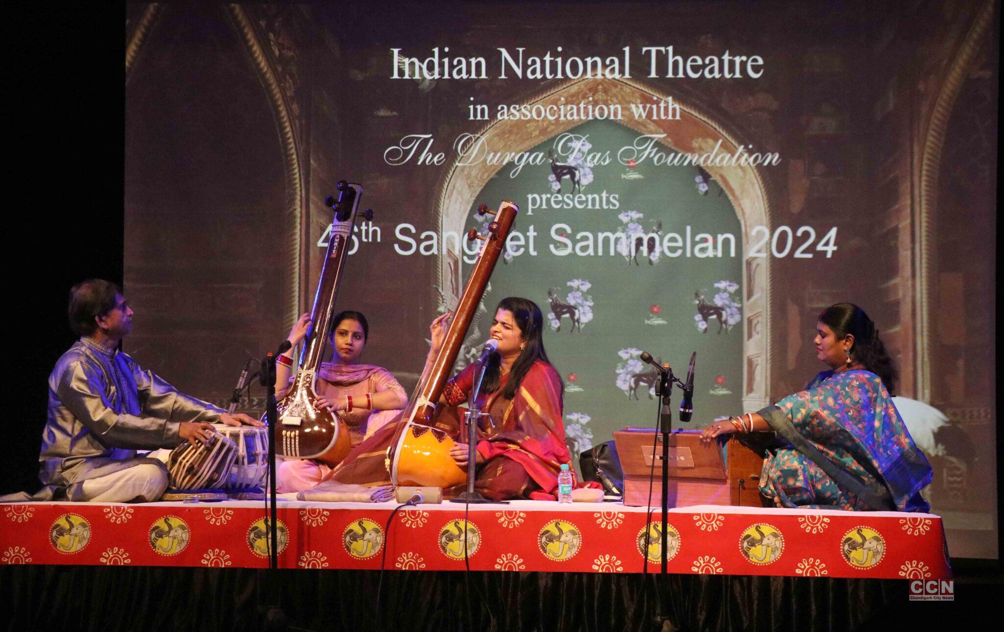 On the 1st day, Rutuja Lad&Atul Khandekar captivated audience with their classical music performances